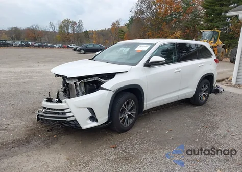 2018 Toyota Highlander Le из США, поврежденный, VIN 5TDZARFH5JS038876